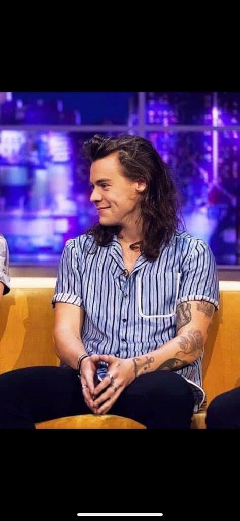 BaddassQueenn's tweet photo. Bago si @DJLOONYO2 Ito muna yung una kong naging crush😍 @Harry_Styles
#happy10yearsofonedirection
#DIRECTIONERSBREAKTHEINTERNET https://t.co/tLAH8YblWF