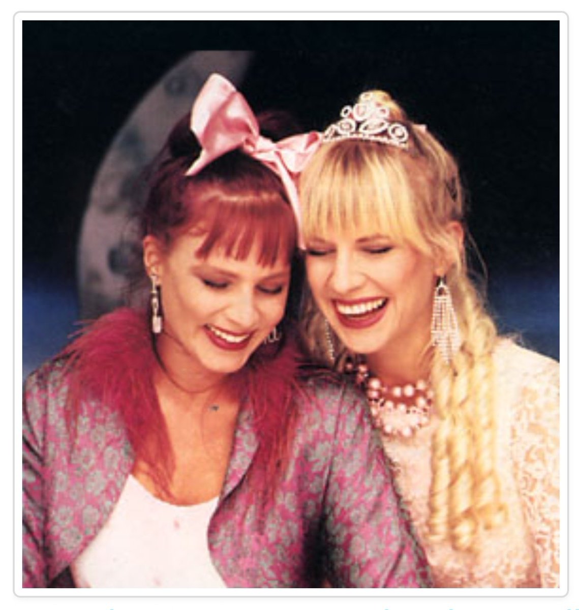 Lisa 🏳️‍🌈 tweet media