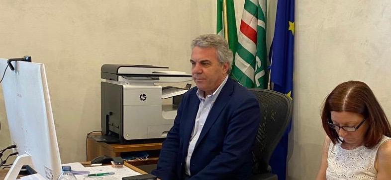 CislNazionale's tweet photo. Bene #Catalfo sul nuovo decreto, ma serve certezza che le proroghe arrivino sino a fine anno, una accelerazione sui tempi, adeguate coperture finanziarie: #LuigiSbarra commenta l' incontro da remoto con la Ministra del #lavoro 👉https://t.co/kxys8yJhAP https://t.co/ywqMqYu93X
