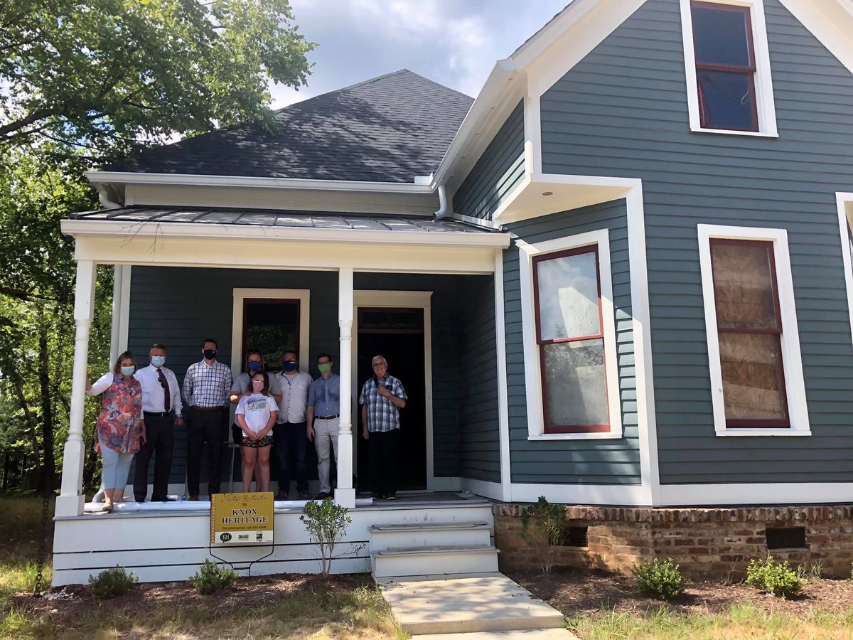 knox_heritage's tweet photo. It’s looking good! Todd Morgan, our executive director, showed the progress on the 1815 Highland Ave project. Big thanks to Councilman Tommy Smith for joining us! #anotherHouseSaves #KnoxHeritageRestoresPlaces

https://t.co/mZ0vAdM9Kk https://t.co/XPQzEkeJ3i