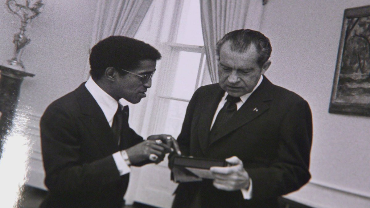 pawnstars's tweet photo. Learn more about Sammy Davis Jr endorsing Richard Nixon on Pawn Stars on Monday at 10/9c on HISTORY. https://t.co/DgHp75Ultq
