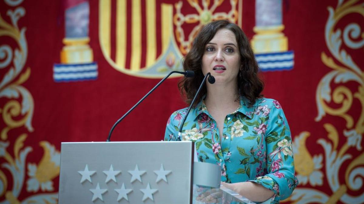 infoLibre (@_infolibre) on Twitter photo 👉73 capellanes.
👉182 rastreadores de coronavirus.
Hacen un total de un capellán por cada 2,5 rastreadores: Ayuso destina casi 1 millón a atención religiosa en hospitales públicos. Informa <a href="/AlvaroSanCas/">Álvaro Sánchez</a> ow.ly/Apd150AGjGk 👉73 capellanes.
👉182 rastreadores de coronavirus.
Hacen un total de un capellán por cada 2,5 rastreadores: Ayuso destina casi 1 millón a atención religiosa en hospitales públicos. Informa <a href="/AlvaroSanCas/">Álvaro Sánchez</a> ow.ly/Apd150AGjGk