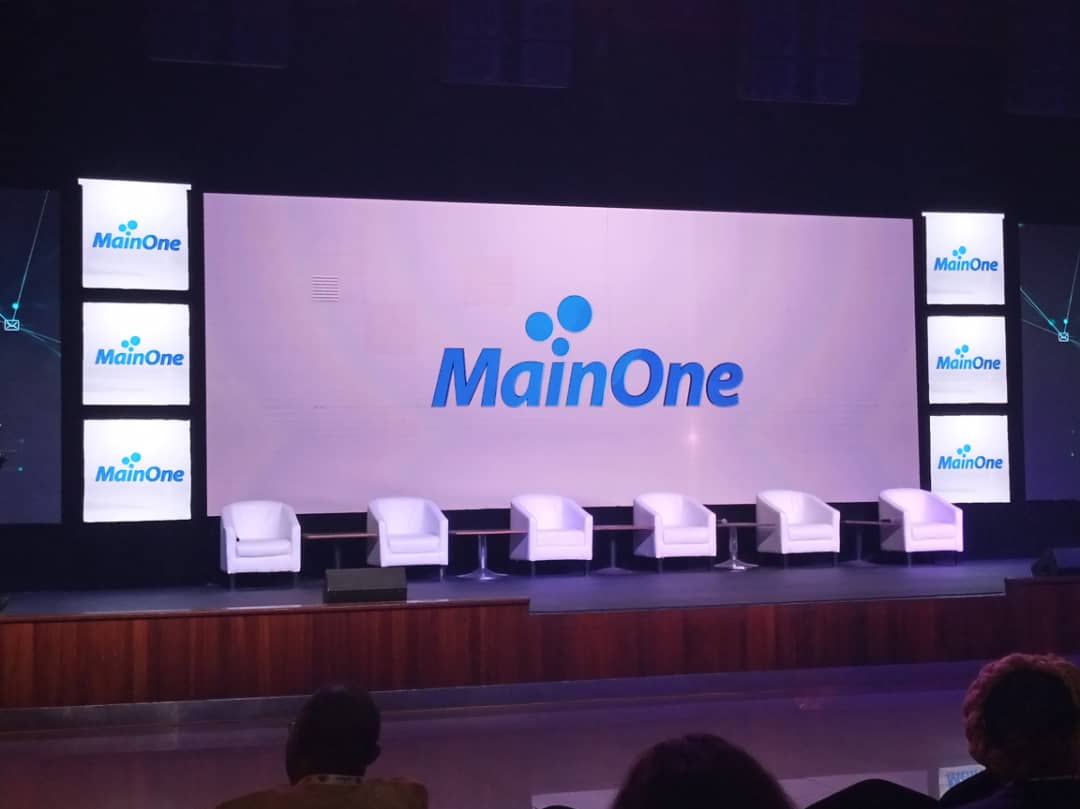 techtouchmedia's tweet photo. #ThrowbackThursday to when the tech community came together to discuss latest radical technologies available for business.
Service: Screenmapping
Event: #NerdsUnite
Client: @FulcrumPlusNg
-
#resolume #Screenmapping #contentprogramming #avtech #eventsdesign #Television https://t.co/xP9ei1bYfF