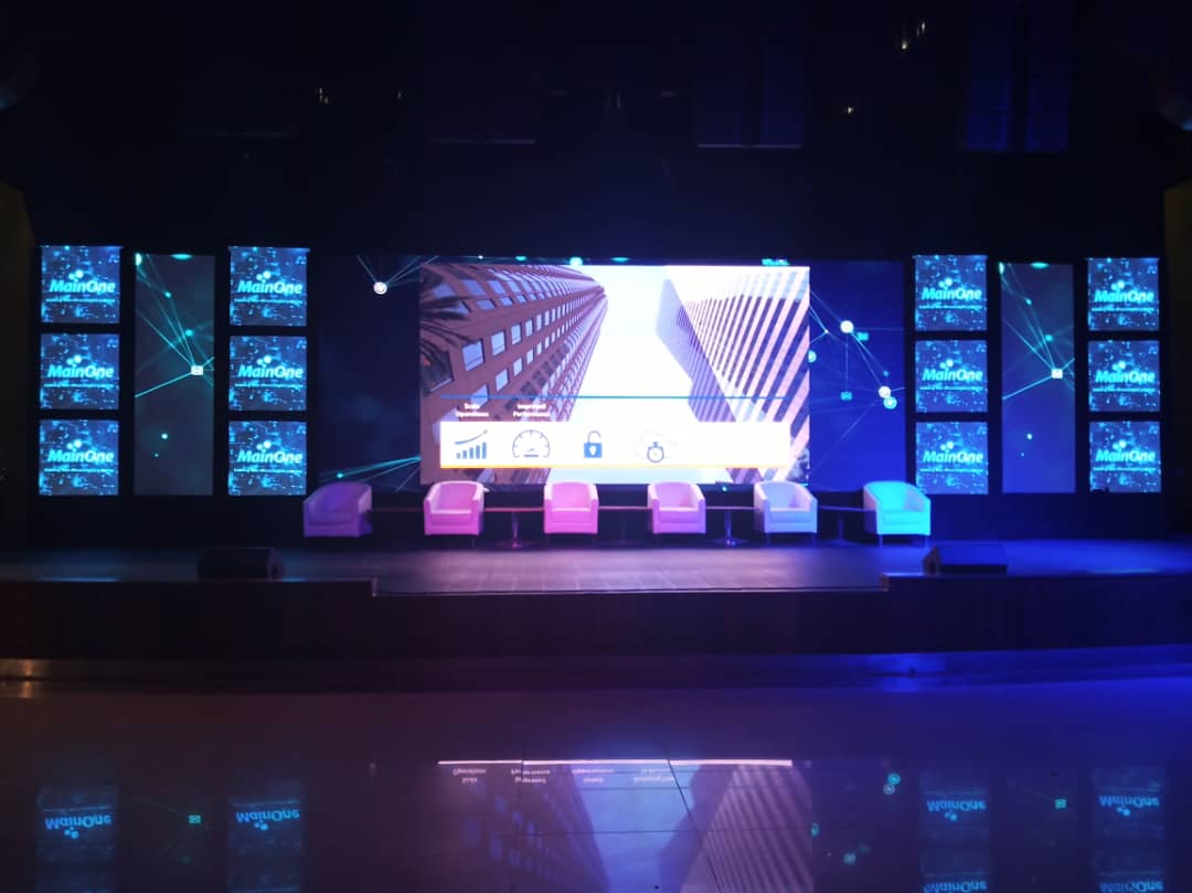 techtouchmedia's tweet photo. #ThrowbackThursday to when the tech community came together to discuss latest radical technologies available for business.
Service: Screenmapping
Event: #NerdsUnite
Client: @FulcrumPlusNg
-
#resolume #Screenmapping #contentprogramming #avtech #eventsdesign #Television https://t.co/xP9ei1bYfF