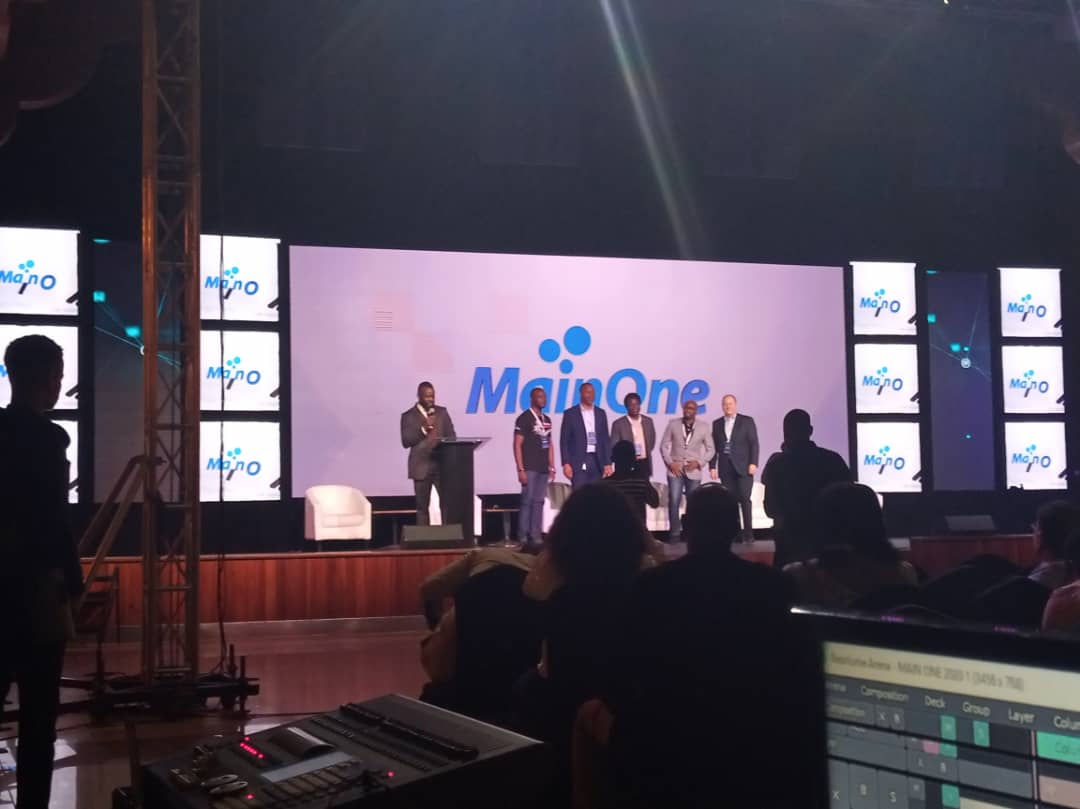 techtouchmedia's tweet photo. #ThrowbackThursday to when the tech community came together to discuss latest radical technologies available for business.
Service: Screenmapping
Event: #NerdsUnite
Client: @FulcrumPlusNg
-
#resolume #Screenmapping #contentprogramming #avtech #eventsdesign #Television https://t.co/xP9ei1bYfF