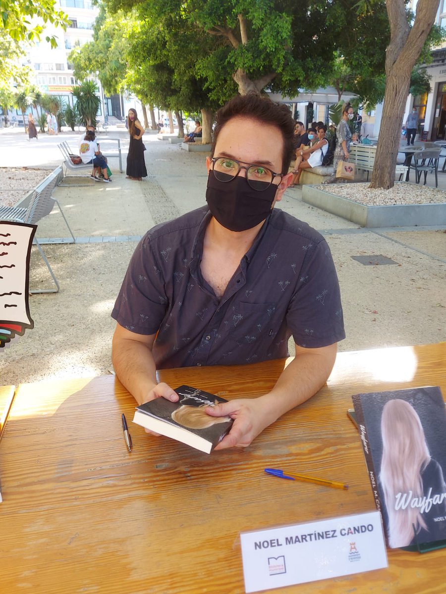NoelMCando's tweet photo. Día del Libro en Ibiza, con Ana Olivia Fiol. https://t.co/ONG6ckOCjB