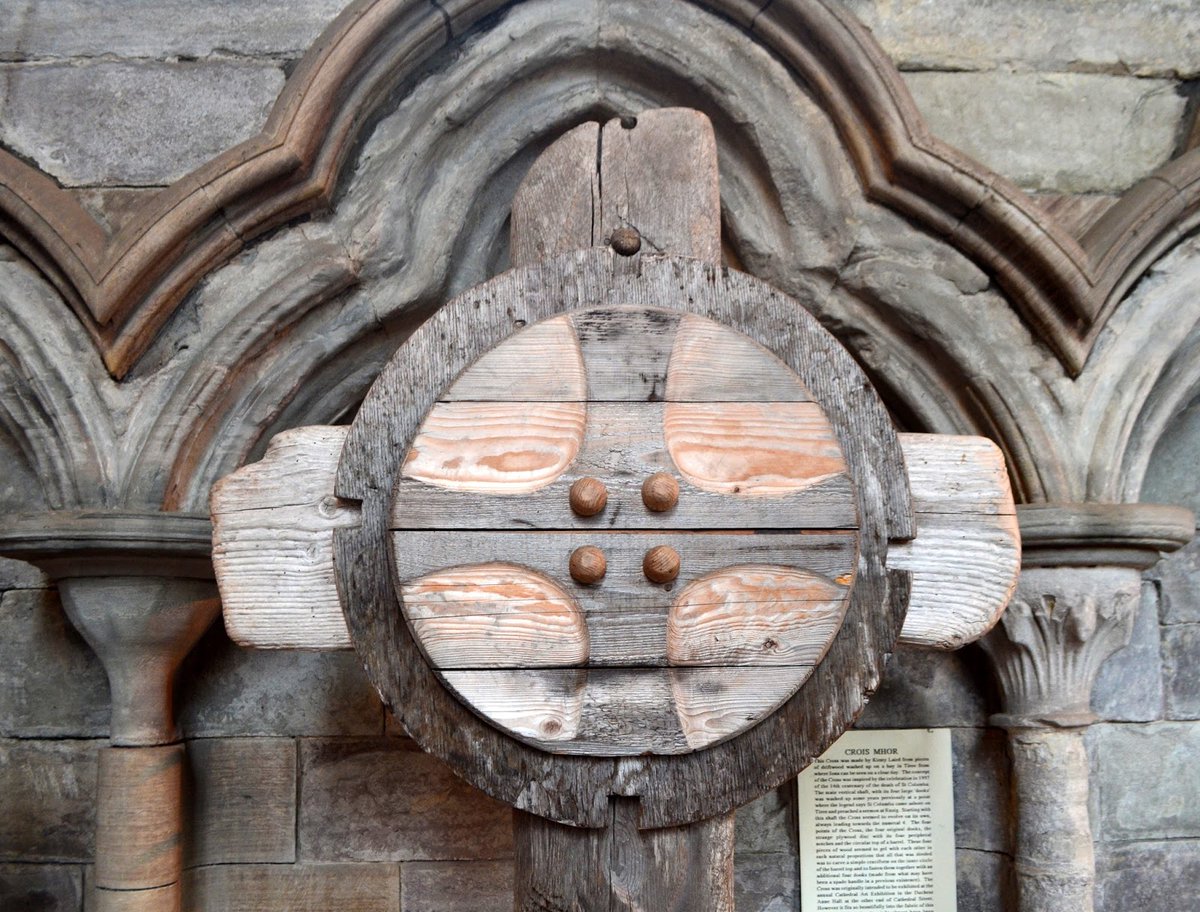 tourscotland's tweet photo. Tour #Scotland travel Blog video of #Crois #Mhor on on ancestry, genealogy family history visit to #Dunkeld #Cathedral, #Perthshire A #Scottish cross made of driftwood from the coast is said to have connections to the #Island of #Islay and #St #Columba https://t.co/52RQ00EAAQ https://t.co/raQbxT0Bce