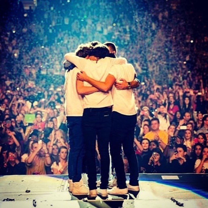 liamcombr's tweet image. 📸 | Mark Jarvis (jarv2475) via Instagram:

“Alguns dos dias mais engraçados e gloriosos da minha vida. Memórias fantásticas com pessoas fantásticas.”
#10YearsOfOneDirection