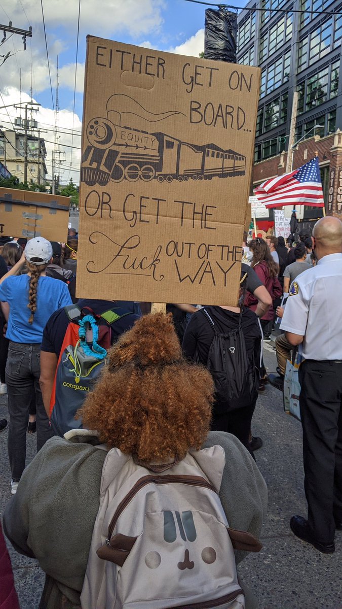 Fish_Dont_Dance's tweet photo. For those who had not had a chance to see #chopseattle here are some images I took.
It was very peaceful, until nightfall.
People with ill intentions took advantage of a peaceful protest. https://t.co/5BVvFx3ANR