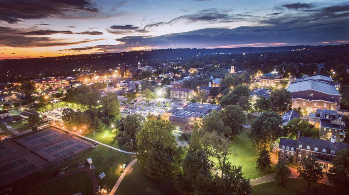 MariettaCollege's tweet photo. A magnificent Marietta sky 🌆 https://t.co/8lQpwLHQvv