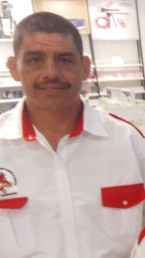 PrivadaUnespa's tweet photo. ALERTA  se hace llamar LUIS ROBERTO LOPEZ, quien se infiltra a diversas empresas de Seguridad Privada, para una vez que ve la oportunidad y utilizando armas de utilería, comete ilicitos y abandona los lugares, si lo conoces o ubicas apoyanos a denunciarlo!!! https://t.co/j1VJfw7M1y