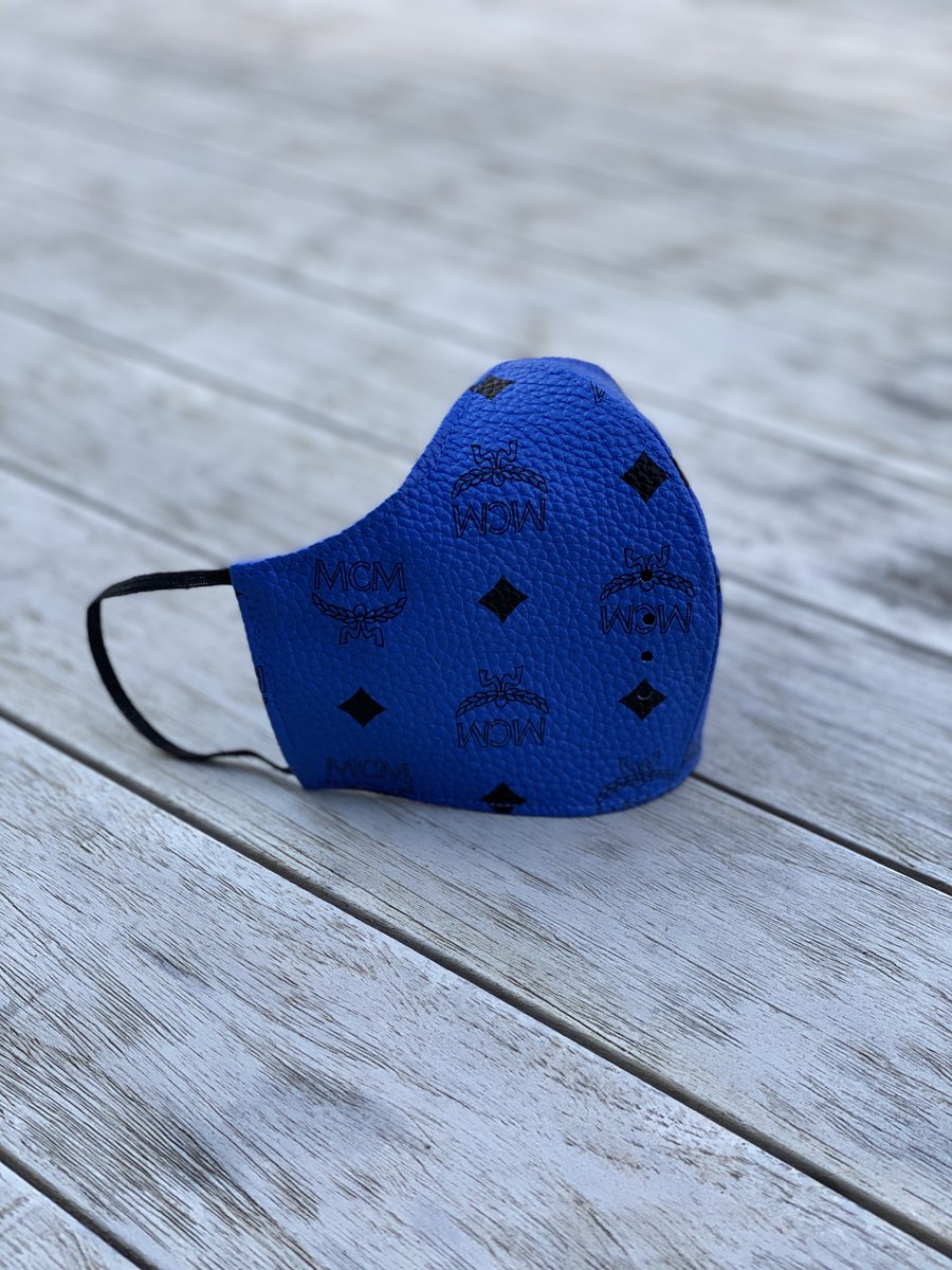 UMoodco's tweet photo. Urban Mood masks are all handmade by the artisans of small European workshops. Very high quality materials are picked by our team and each piece that is completed is truly unique. https://t.co/18IUY3RV7M
#covid19 #coronavirus #designermask #covid #facemask https://t.co/TTTL076ocq