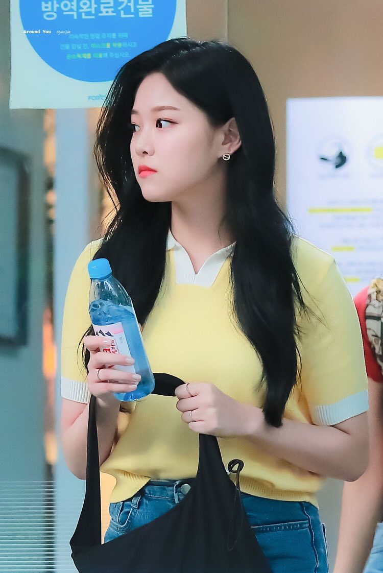 another specific hyunjin butterfly outfit that’s unforgettable also this yellow airport fit is also iconic