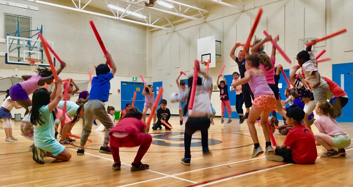 RhythmResource's tweet photo. #TBT summer 2017 ๐
Lots of energy & smiles at @SD36Summer @Surrey_Schools with the โฆ@YMCA_Canada @GreaterVanYMCA
โฉ#boomwhackers #drumming #funwithDrums https://t.co/IXptKoLI9V
