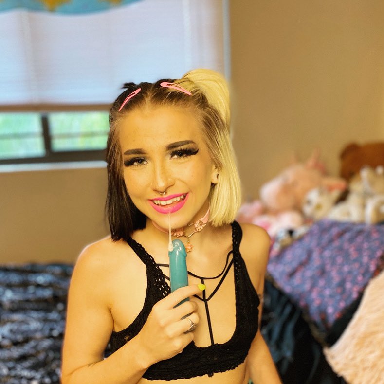 urinternetdoll's tweet photo. 👅THISTY THURSDAY THREAD👅

💦SW’ers drop your link and (censored) pics/vids💦

🍸Buyers sub your faves🍸

💦RT/like for exposure💦

🥂FOLLOW ME🥂

✖️S͓̽u͓̽b͓̽s͓̽c͓̽r͓̽i͓̽b͓̽e͓̽ ͓̽t͓̽o͓̽ ͓̽m͓̽y͓̽ ͓̽o͓̽n͓̽l͓̽y͓̽f͓̽a͓̽n͓̽s͓̽✖️
⬇️⬇️link below⬇️⬇️ https://t.co/WaMsYDfacp
