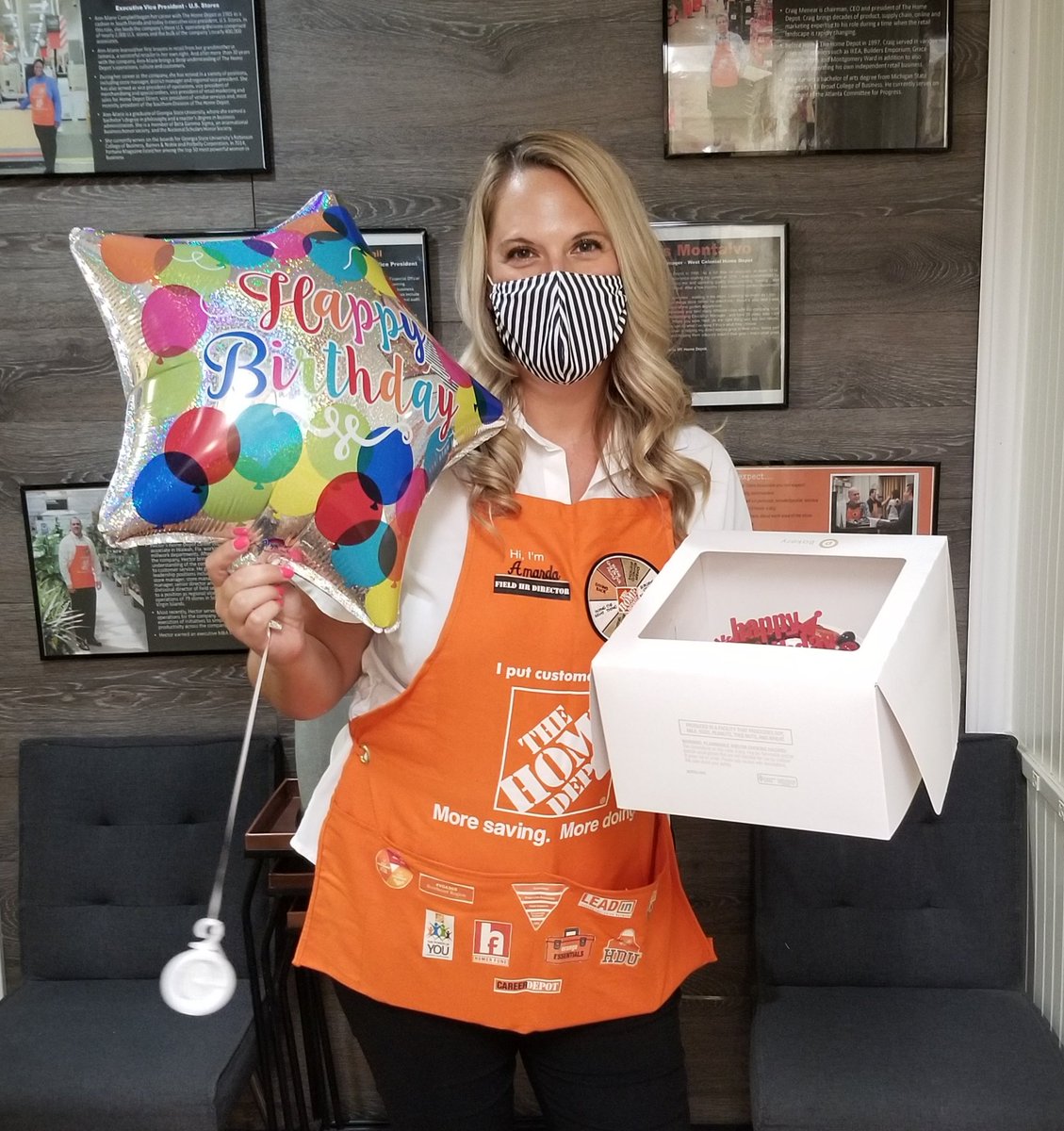 Surprise! 🎉 Happy Birthday Amanda! Best wishes! Thank for popping in and recognizing our associates! @LuisMontalvo261 <a href="/HeldieRodriguez/">Heldie R</a> <a href="/thdkwalk/">Kurt Walker</a>