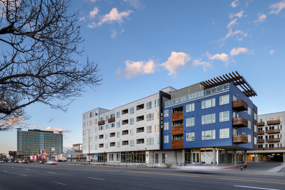 S__Construction's tweet photo. DECO is now open!
This new modern apartment building brings together Denver’s craft culture and outdoor lifestyle.
#slabongrade #posttensionedconcrete #woodframeconstruction
#decodenver #weareshaw #multifamily #denverconstruction
@CuninghamGroup
@bradnicolphoto https://t.co/ZBV0ioNi2E