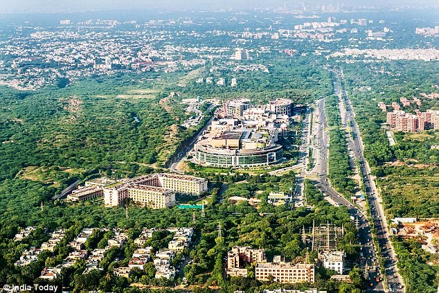 7/ The COVID-19 pandemic is an unmissable warning sign and a wakeup call to the world community to act fast to bridge the widening chasm between humans and nature. Creating green spaces/ wooded areas/ forests in urban settings/ landscapes is one of the solutions.