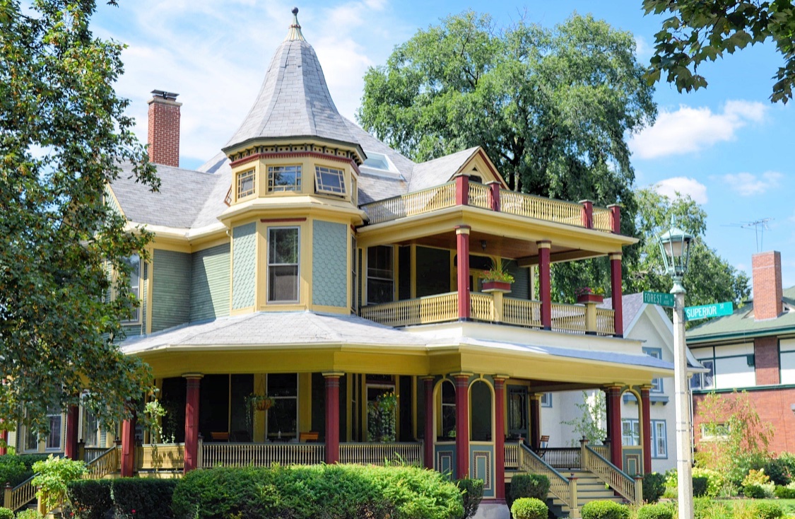 How about some Queen Annes? Top Row: Constructed by builder/developer Henry Hogans for Dr. Edgerton in 1904. Sampson Rogers House designed by Frank Ellis in 1890.Bottom Row: Compare 143 S. Elmwood Ave, built in 1895, today and back in 1911. (OP Building Permit Archives)