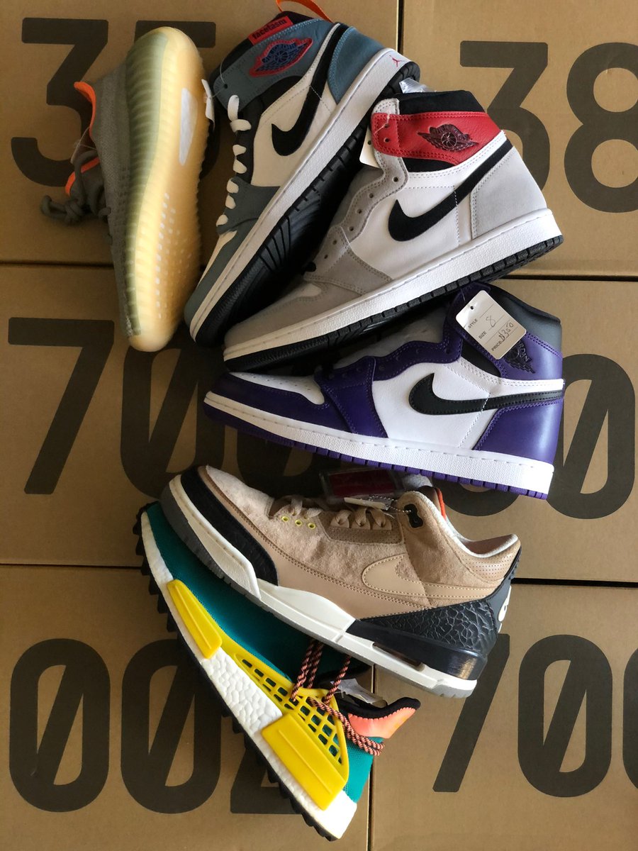 zacthetexan's tweet image. Stopped in to my buddy’s store yesterday if anyone needs the hottest merch or shoes from #supreme to #yeezys in Houston hit them up!! Just off of highway 6 if you go tell them Zac sent you! Text them at 713-588-3927 facebook.com/Wanderxhou17 @wanderxhou