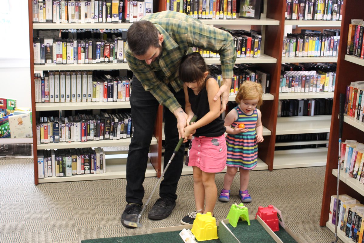 PawlingLibrary's tweet photo. In 2015, our library was transformed into a miniature golf course when several families each created a hole as part of the summer reading program #tbt #summerreading #libraryprograms #pawlinglibrary #pawling #library #librariesareforeveryone #comegrowwithus #dutchesslibraries https://t.co/UgZuGwu4eR
