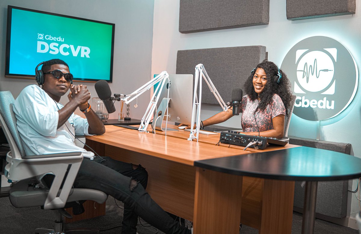 thisgbedu's tweet photo. The all-new #DSCVR Show features @hawa_magaji in conversations with DSCVR Street pop winner @Willyemms about his sound, creative style and inspiration.
Premieres at 6pm
#FeelThisGbedu #MusicLivesHere #ItsPureGbedu #MusicDiscoveryReimagined https://t.co/CqXuPp0ZGI