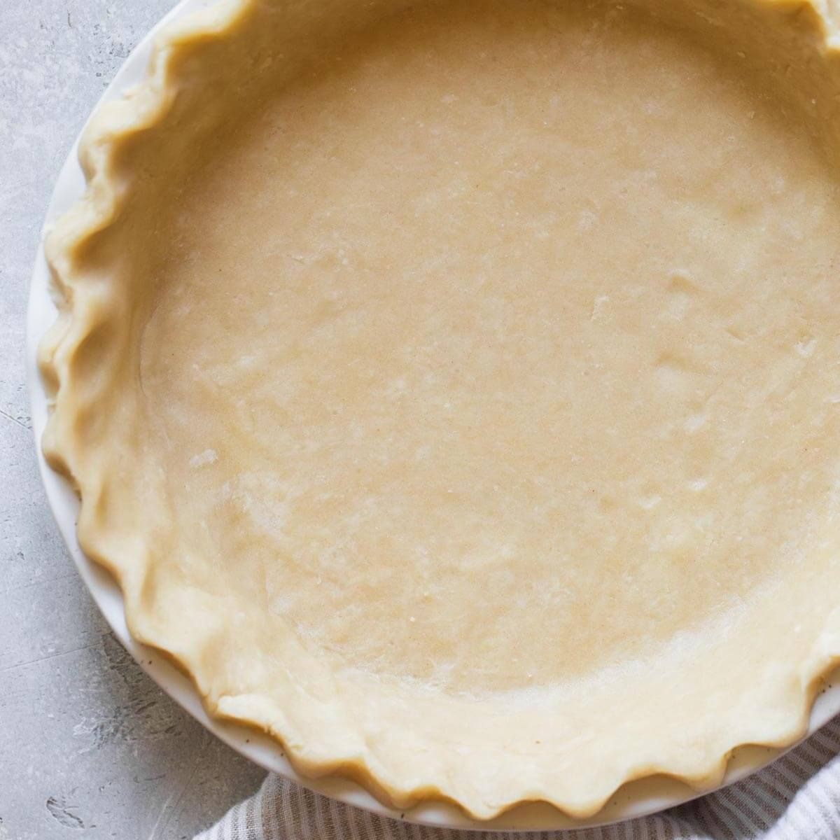 livewellbake's tweet photo. This easy tutorial on how to make your own homemade pie crust is the only one you'll ever need! It uses just a few simple ingredients & turns out perfect every single time. #homemadepie #homemadepiecrust #pierecipes #homemadebaking https://t.co/V4VA5qBbuI https://t.co/4ZHeCa7Kz3