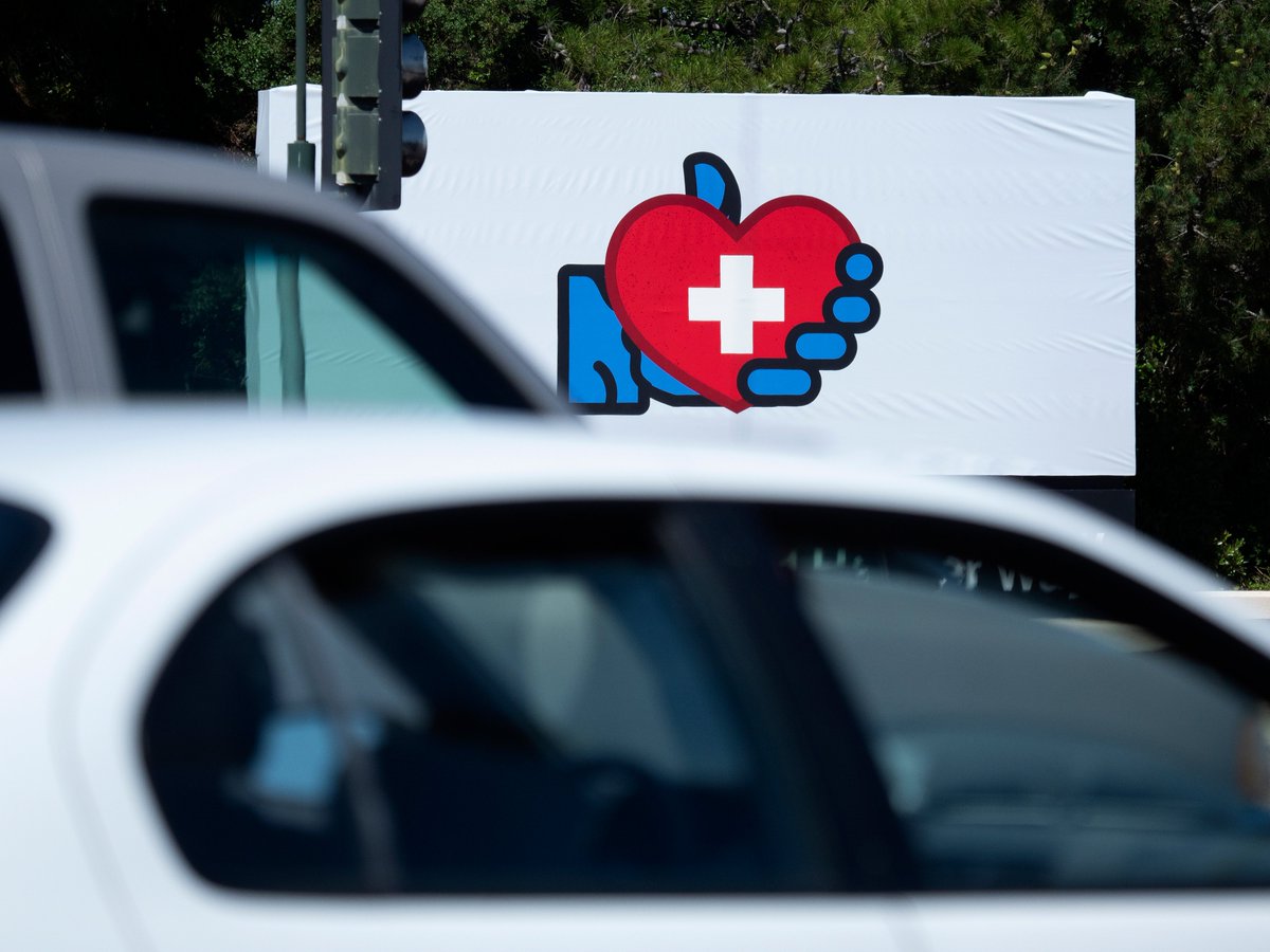 Surveillance thrives in unequal environments, and the pandemic has increased inequality. We need a welfare state for our digital information economy, writes <a href="/bea_botero/">Beatriz Botero Arcila</a> 
openglobalrights.org/our-post-covid…