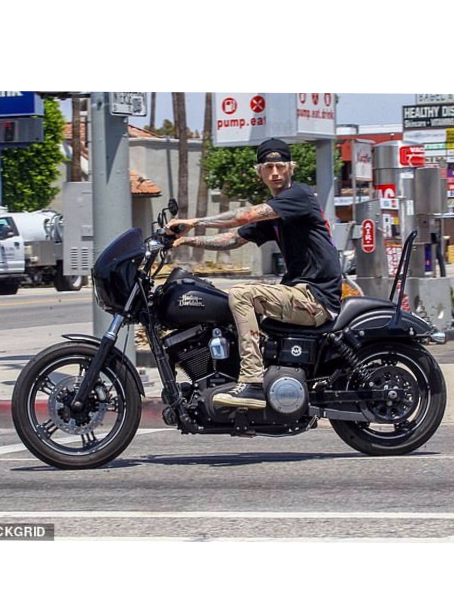 Yes this thread was inspired by these big ol balls because if they didn’t remind you of this scene ur wrong