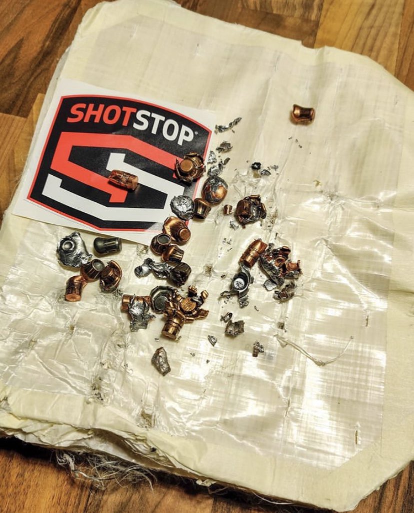 Have you heard about our backpack inserts. As thin as a clipboard and ultra lightweight. 

Photo by @missheraux 

#shotstopballistics #shotstop #bodyarmor #tacticalcommunity #tacticalgear #backpackinsert