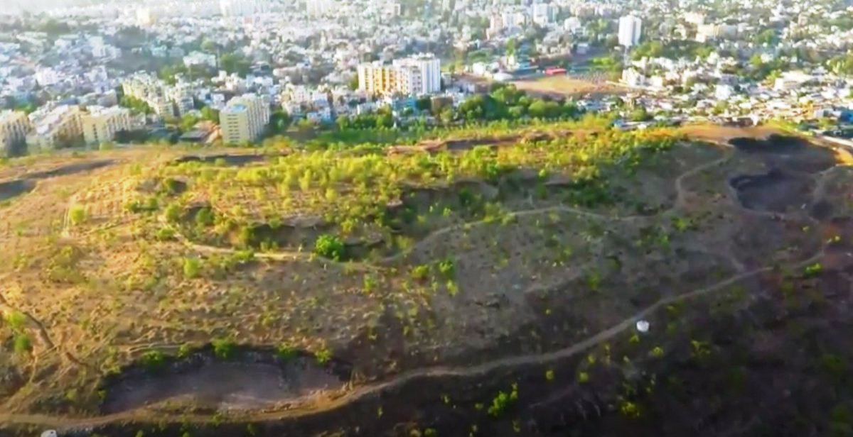 31/ Warje Urban Forest or Smriti Van in Pune: A pioneering urban forest initiative which began in 2015-16 with Maharashtra Forest Department joining hands with NGOs, corporate sector & civil society, now boasts of > 6,500 grown up trees on a once barren hill.