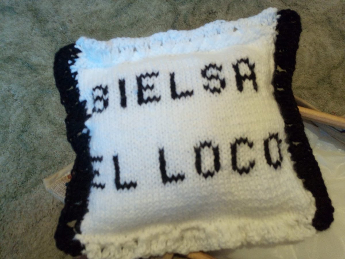 This has been knitted by my kids Gran whose 81 years of age for my nephew who has just turned 8 &amp; a massive <a href="/LUFC/">Leeds United</a> fan. Can’t wait to see his face when he gets it tomorrow⚽️ #LeedsUnited #leedsaregoingup #Bielsa #ElLoco