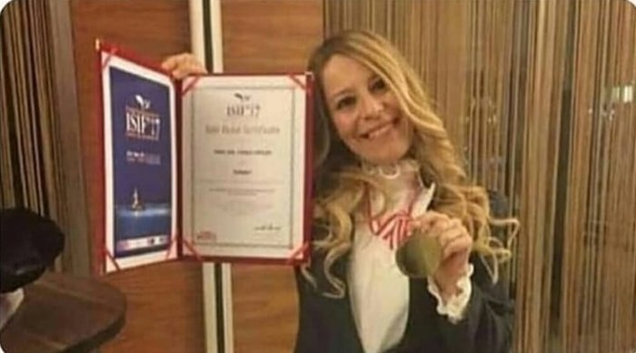 bilgibilgi_1's tweet photo. Doç.Dr.Elif İnce 'radyasyon yaymayan' tomografi cihazı icat etti.Fakat albüm çıkaran bir şarkıcı olmadığı için kimsenin haberi olmadı! https://t.co/rWpqPpeVV2