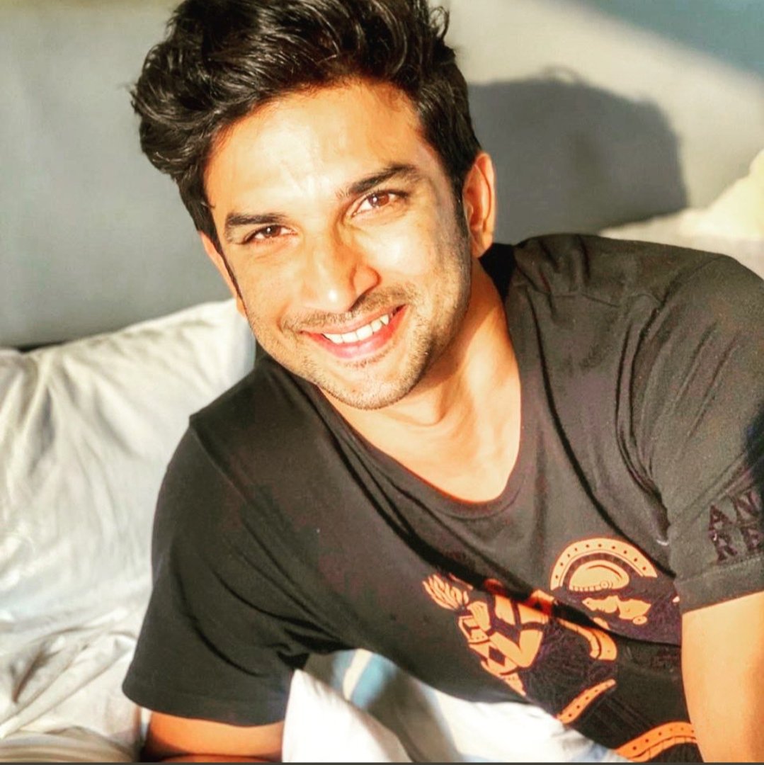 _____kishu__'s tweet photo. #JusticeforSSR #JusticeForSushantSinghRajput please do consider our request for CBI enquiry @narendramodi @AmitShah 🙏 https://t.co/8Fzhlr2TgC