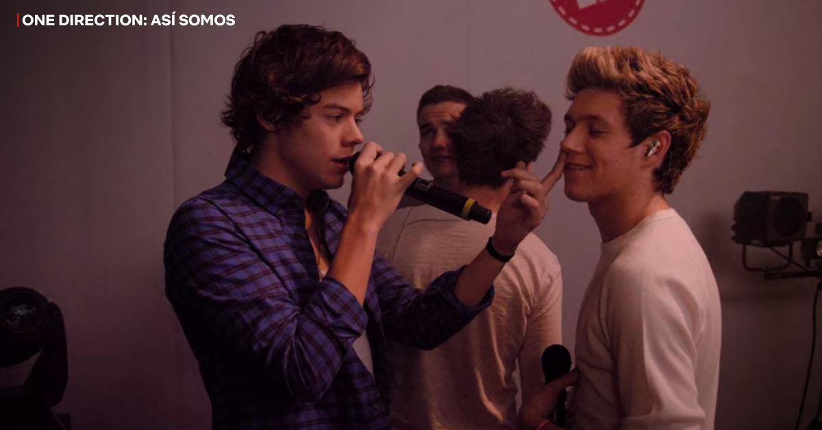 NetflixLAT's tweet photo. Bueno, no hubo canción ni regreso, pero fuimos felices por 4:57 min y tenemos 1 h 32 minutos del documental 'One direction: Así somos' disponible en Netflix. ☺️🤩 https://t.co/fddNA9Y3lH