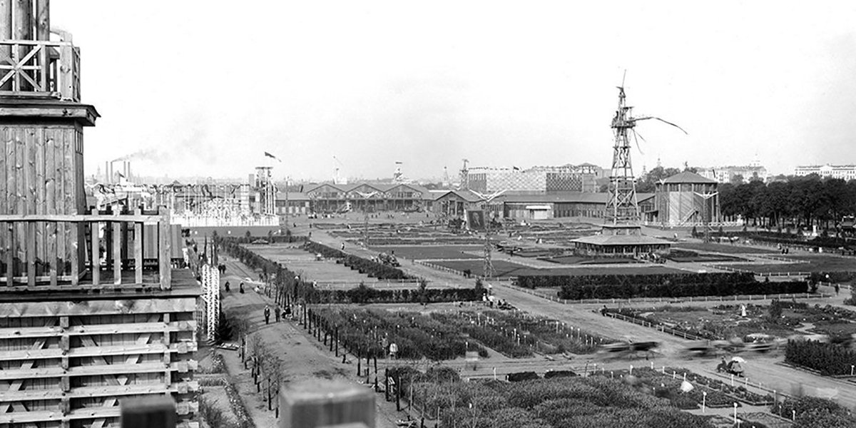 moscowgov's tweet photo. VDNKh in 1923. The first exhibition.

#Moscow #history #oldphoto #VDNKh #culture https://t.co/EEQNNHZKiO