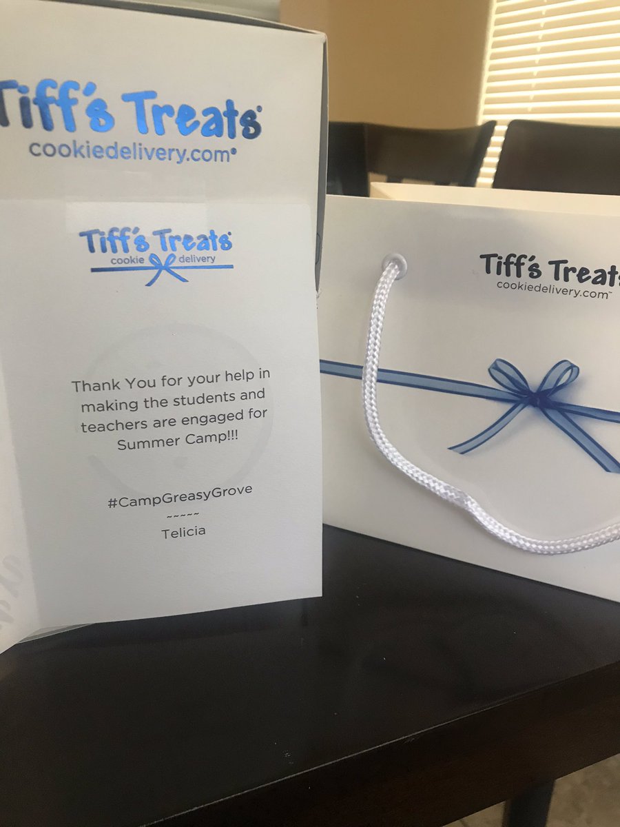 trjackson20's tweet photo. Thank you @tyvettesmith for my surprise delivery! You are doing a great job leading #CampGreasyGrove! I am so glad I could be part of this experience.#GreaseNation #chooseyourlanding https://t.co/jhjNXOHRr7