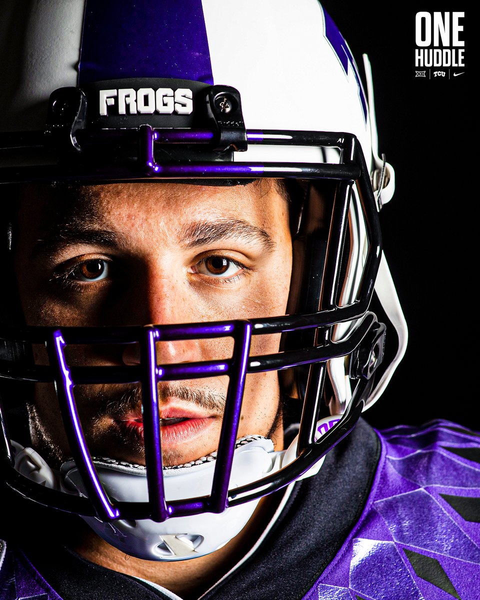 TCUFootball's tweet photo. Garret Wallow &amp; Kellton Hollins were named to the @WuerffelTrophy Watch List. Given annually to college football's top community servant...😈🐸🆙

#OneHuddle #GoFrogs https://t.co/ZhFFNYD4V4