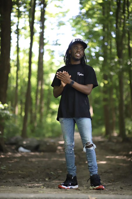 Watch Kai Cenat's leaked NSFW photo on TwXstars