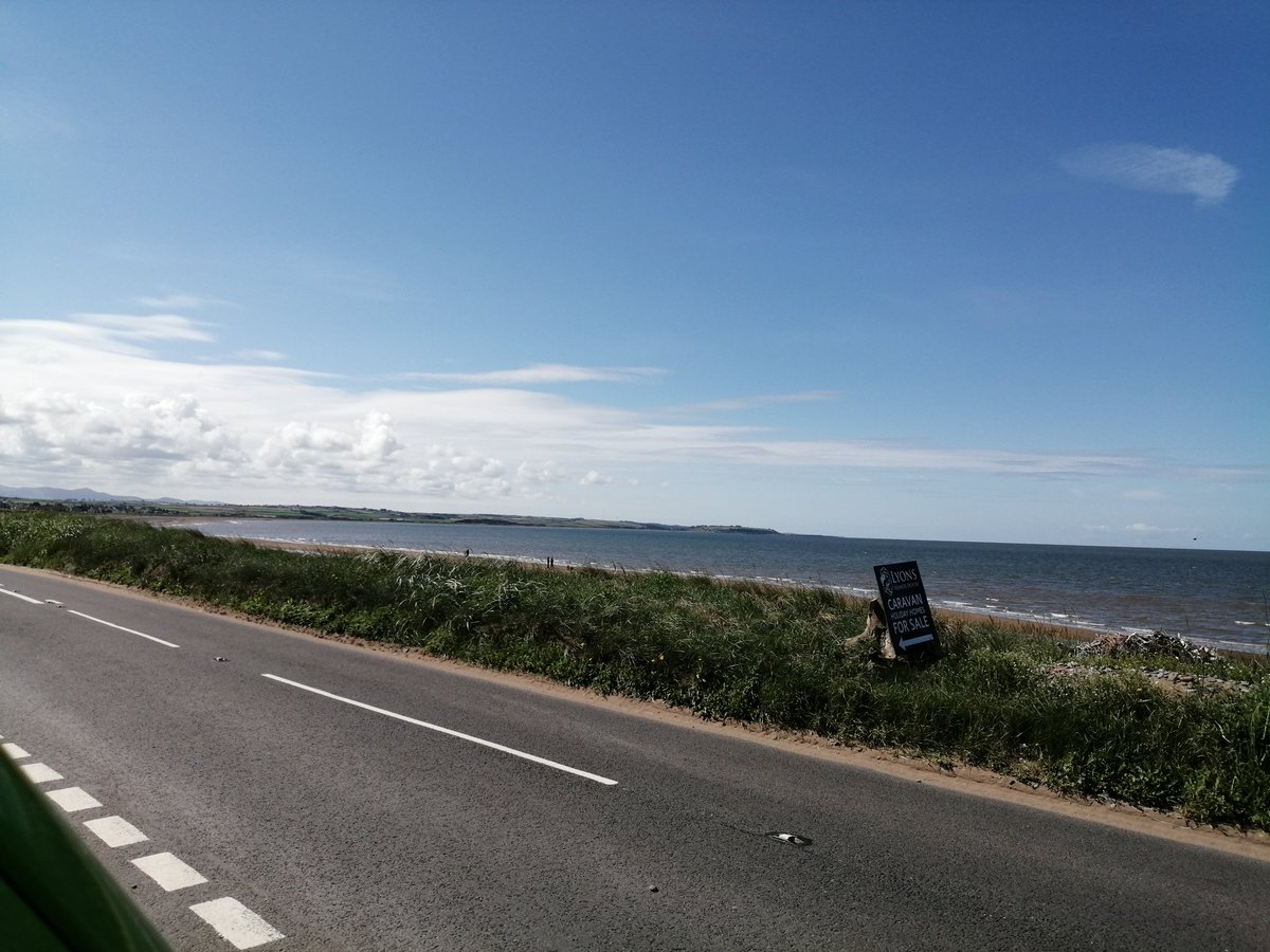Greenvanman009's tweet photo. More from #Tuesday from #Allonby to #MyLunchTimeView at #Tallentire fantastic spot to have lunch. 😃 #Cumbria #SolwayPlain https://t.co/shsEBa71MZ