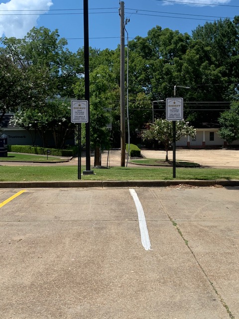 LafCoSheriff's tweet photo. “Safe Exchange Locations” located in our front parking lot are under video surveillance at all times.  Purchases made online or parents that need a safe place to exchange children, any type of exchange that you would like to know you are safe and/or possibly need surveillance. https://t.co/KqCMcwAlCb