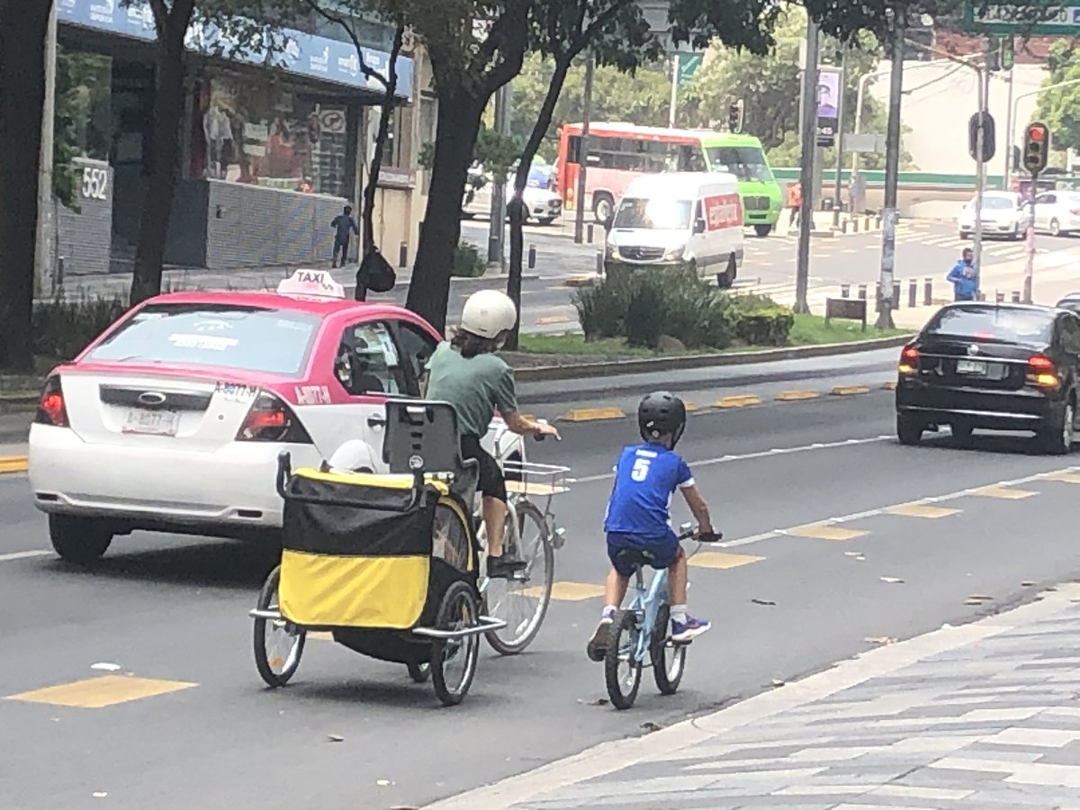 ¿Quién podría negarse a infraestructura ciclista con estas escenas?