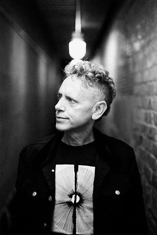 Martin Gore cumple 59 años hoy, el mismo día que cumples años tu!!! Happy Birthday!!!   