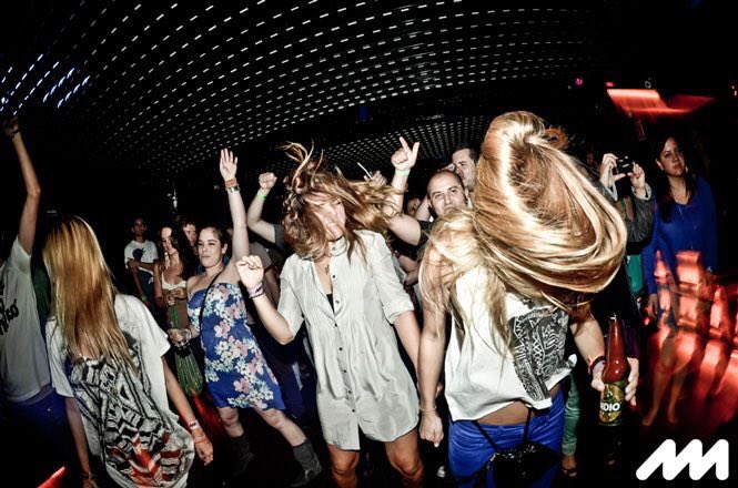 ¿A quién más le urge bailar como si no hubiera un mañana? 🙌🏼🎶👁‍🗨🔥

𝖢𝗅𝗎𝖻𝖻𝗂𝗇𝗀 𝖼𝗎𝗅𝗍𝗎𝗋𝖾.©
#AMLocal #Clubbing