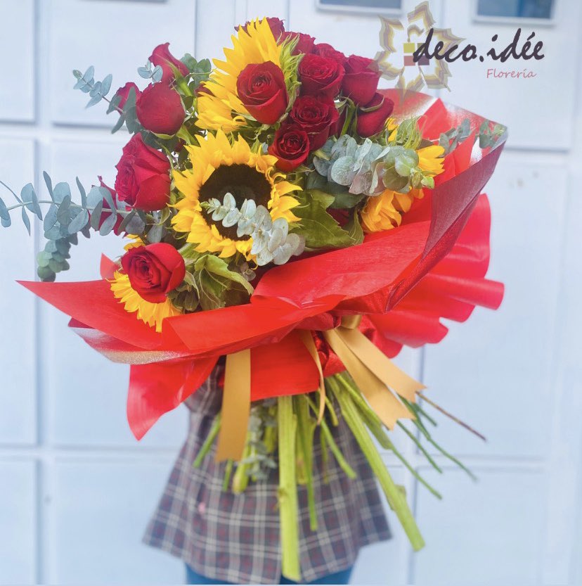 DecoFloreria's tweet photo. ATADO DE GIRASOLES 🌻 Y ROSAS ROJAS 🌹
✅Contáctanos por vía whats app 🔽🔽
https://t.co/LkgeEWBAFE
✨Solicita nuestro catalogo.
🚛Envío a Domicilio
#somosdecoidee #floreriasenleon #leon #guanajuato #regalaflores #rosas #decoidee #undetalleconaroma https://t.co/Ci1z5I6OGv