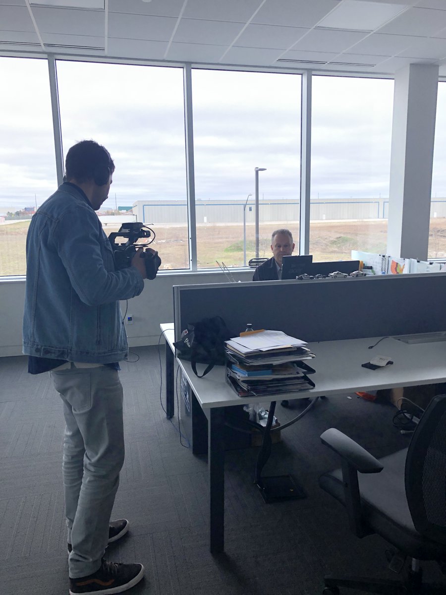 FSETInc's tweet photo. #TBT- Filming our #MobilityFirst Videos with partners MOBILE INNOVATIONS and @Samsung Thanks to our partners for helping us tell this great story. #DoingMoreWithLess #MobilityFirst #ConnectedOfficer https://t.co/eGiuD7QPE1