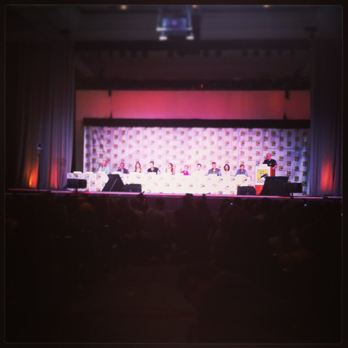 Also, by 2013, the con was truly ramping up to 150% with Loki coming to Hall H, first  @AgentsofSHIELD's panel & signing, plus we met Teen Wolf?!