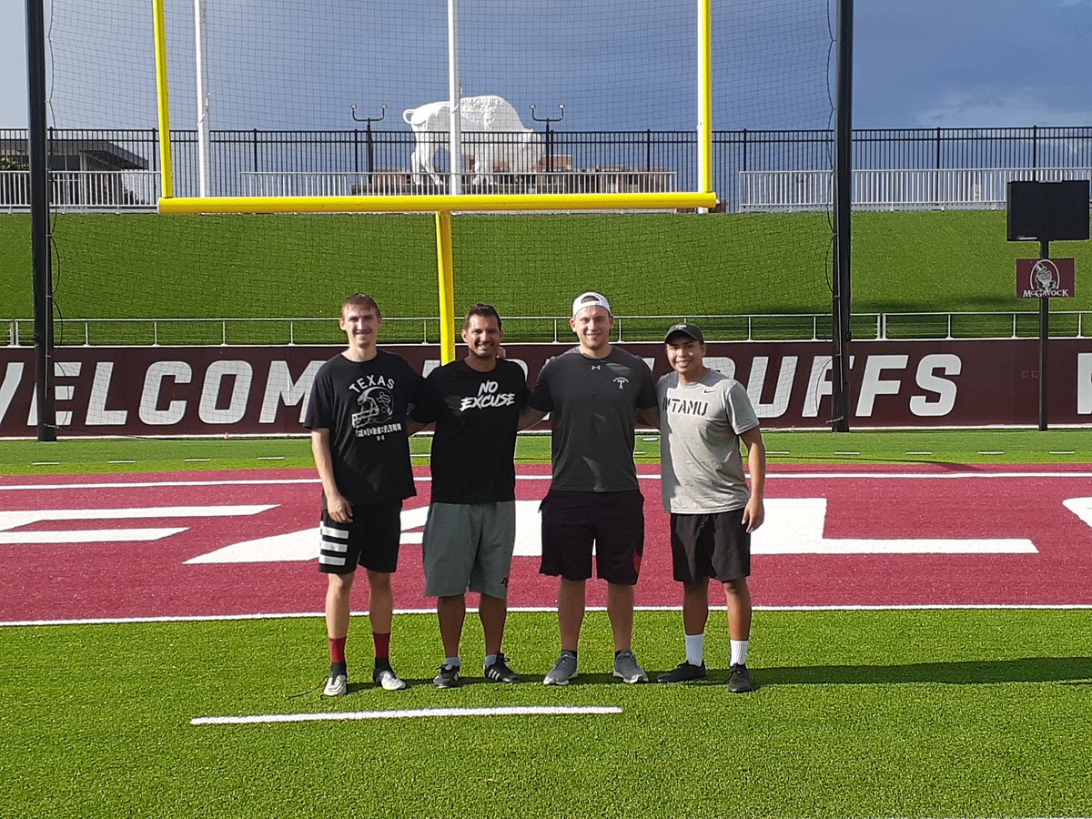 swperformance3's tweet image. Former WT Kickers/Punters working w Current WT Kickers/Punters getting ready for Buff Football 2020!!!
@Coach_HunterH @WTAMUFootball @SergioC02164687 @johncummings95 @lancelahnert