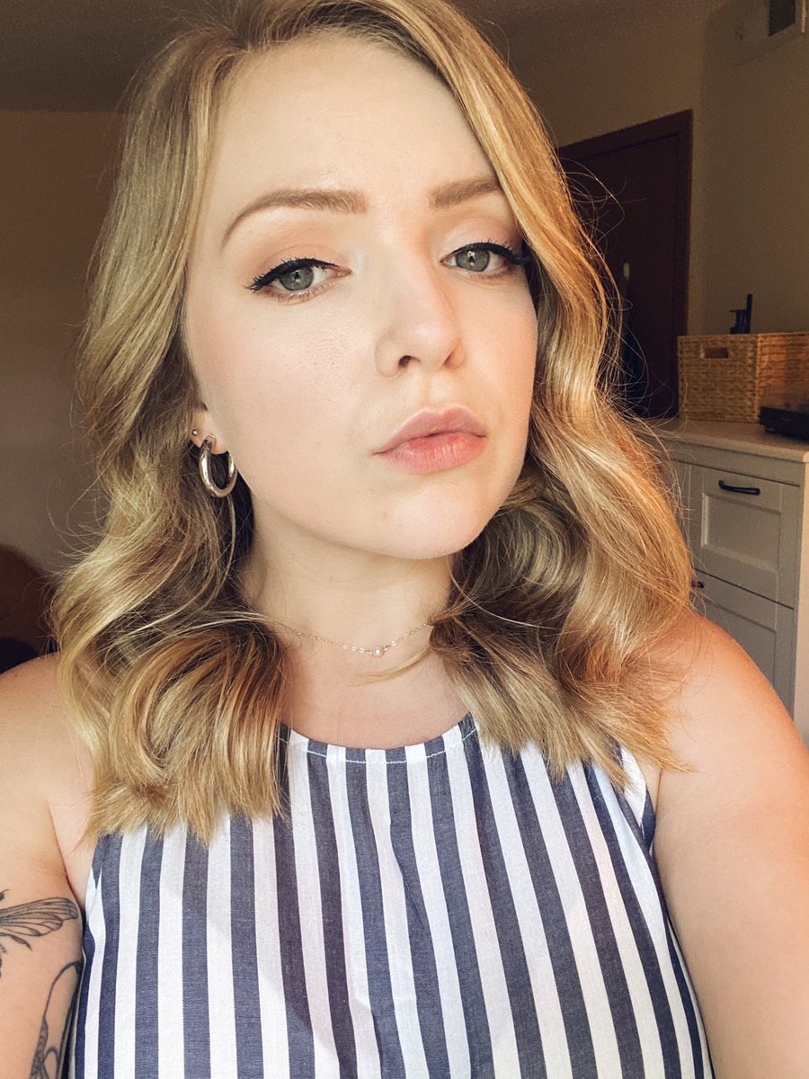 EmilyDull97's tweet photo. 2015 vs. 2020 .......... 🙃 https://t.co/mF0SmKVksE