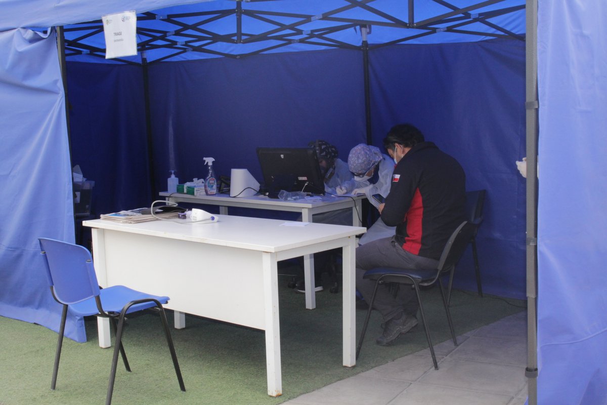 red_alto's tweet photo. [AHORA] Estimados vecinos, el Centro Exclusivo de Atenciones Respiratorias (CEAR), con éxito rotundo continúa entregando atenciones oportunas a la comunidad durante la cuarentena.🏥👉🕖

#atenciónprimaria
#MAHOSPICIO
#QuédateEnTuCasa
#EntreTodosNosCuidamos
#RespetaLaCuarentena https://t.co/v11JTuVFwV
